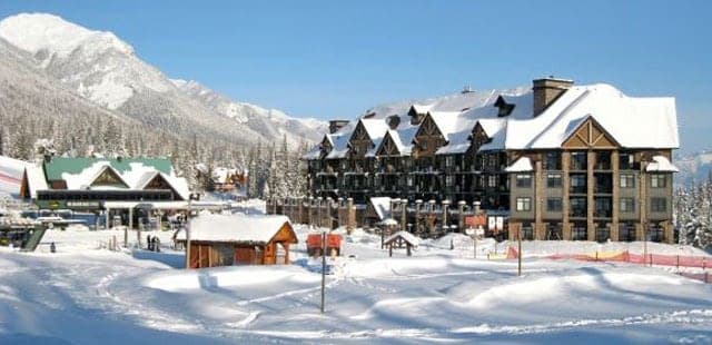 Glacier Mountaineer Lodge