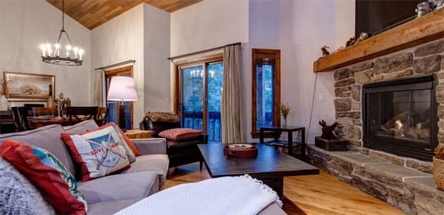 Abode on Doe Pass