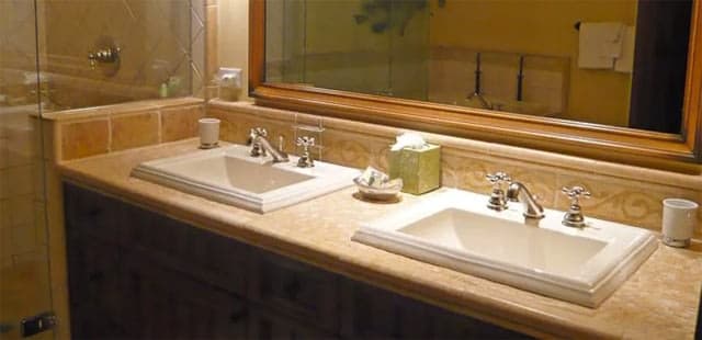 Colonnade