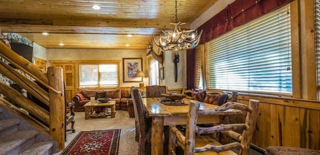 Timber Wolf Lodge