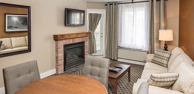 Holiday Inn Express and Suites Tremblant