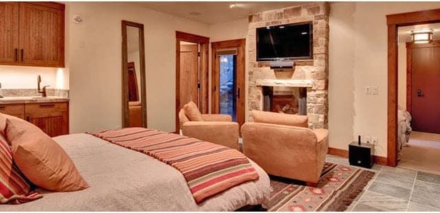 Woodside Villa Home