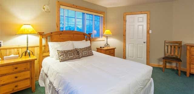 Fernie Slopeside Lodge