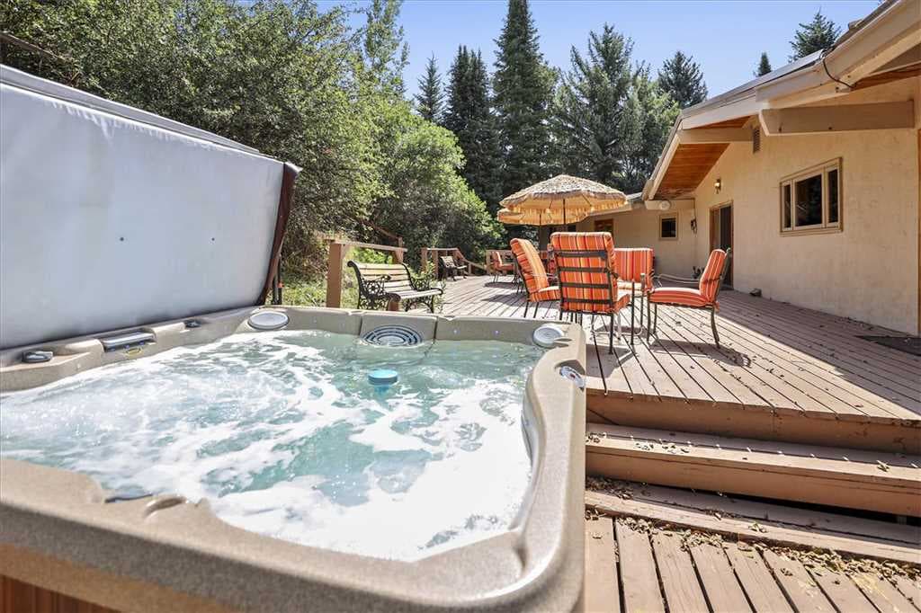Silver Kingdom Residence