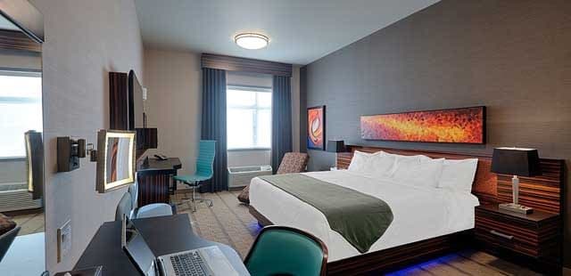 Hotel Clique Calgary Airport