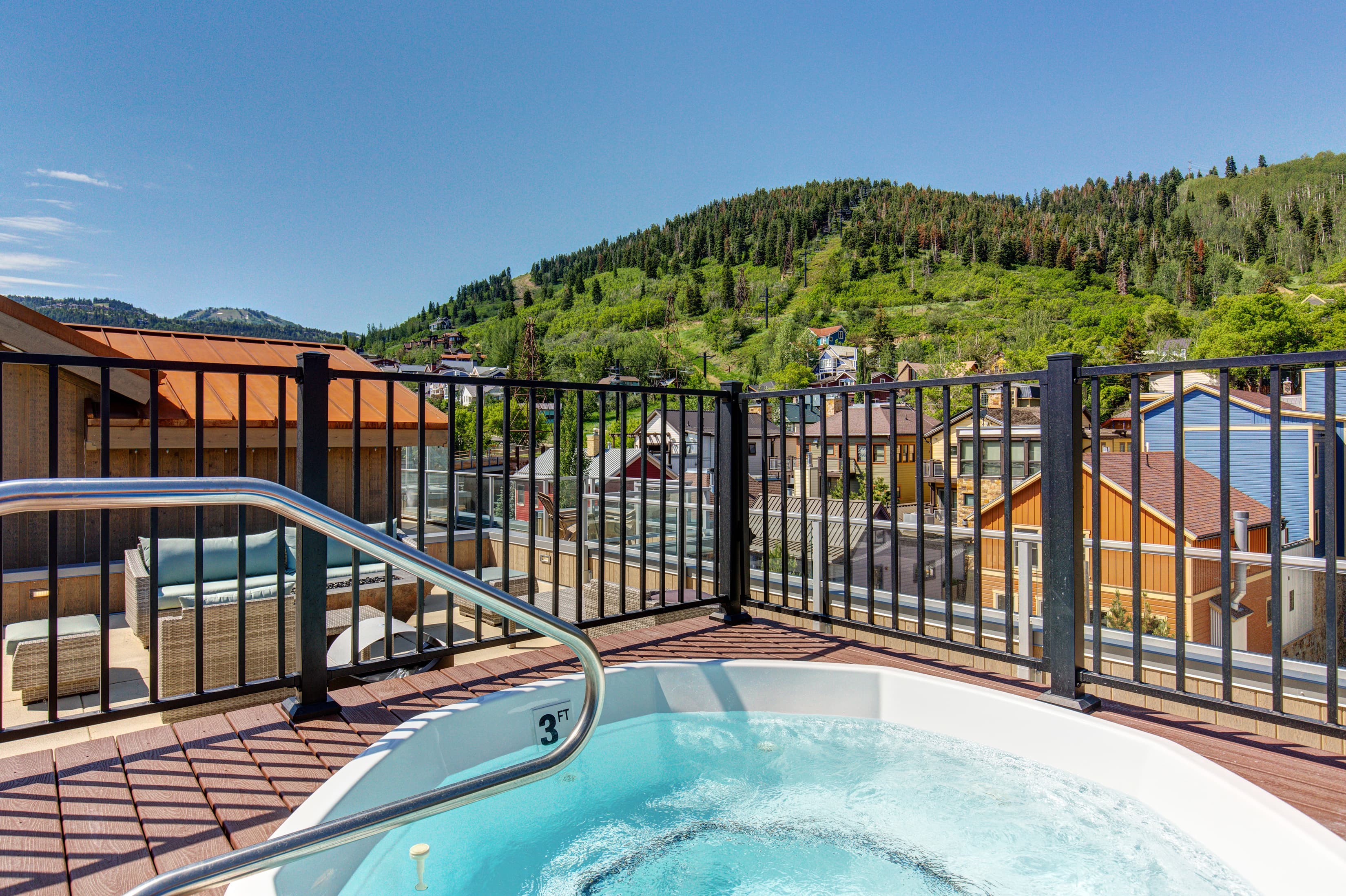 Shared Rooftop Hot Tub