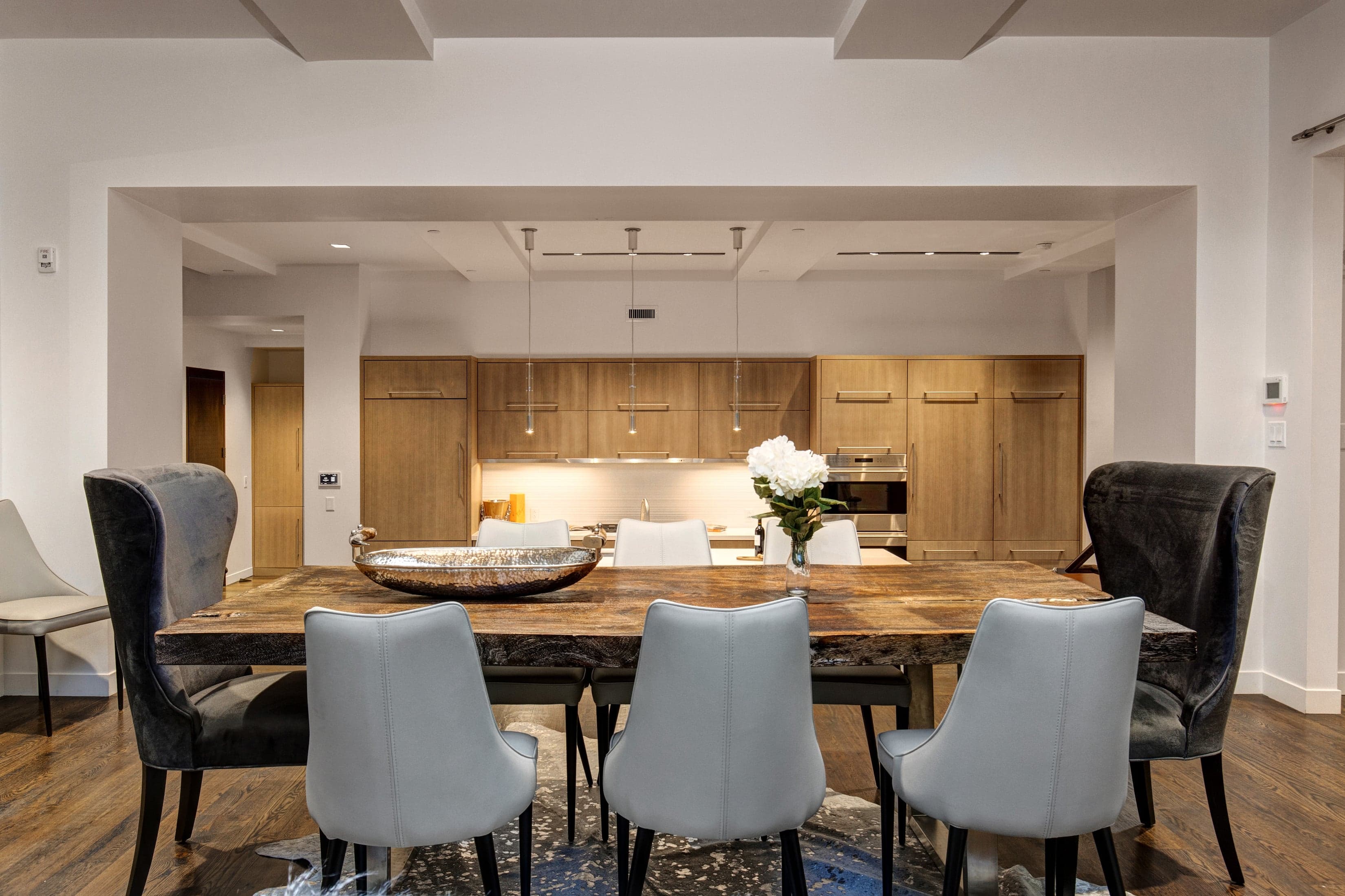 Dining table seats 8+