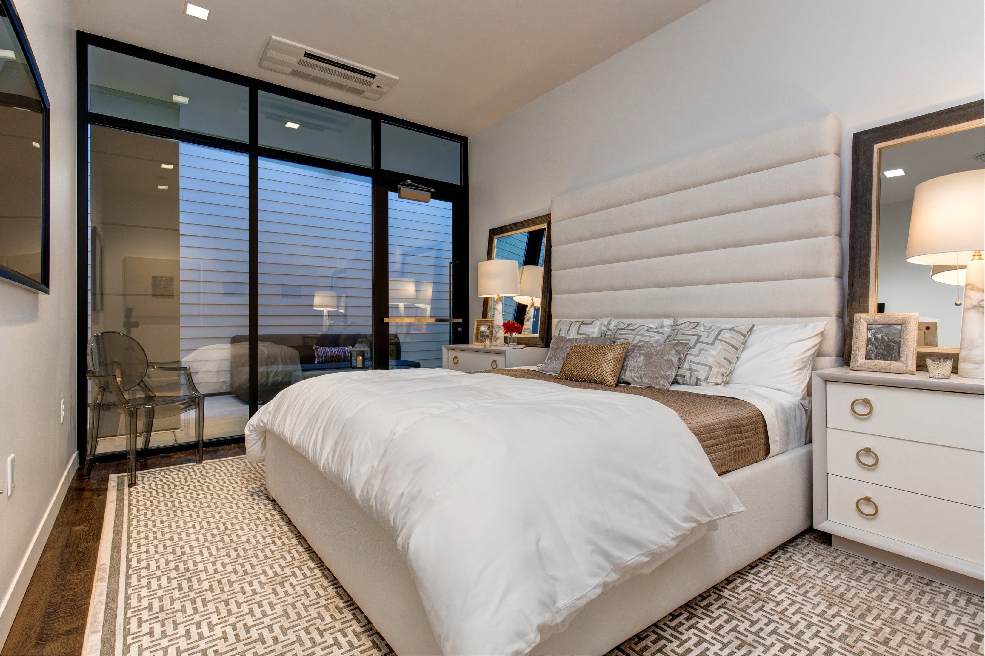 Guest Bedroom 1- patio access with en suite
