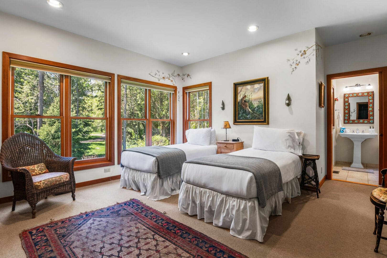 Downstairs Twin Bedroom
(Twins are convertible to a king for a fee.)