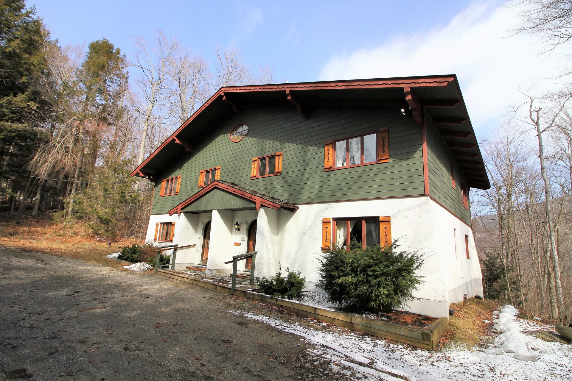 Four bedroom Townhouse