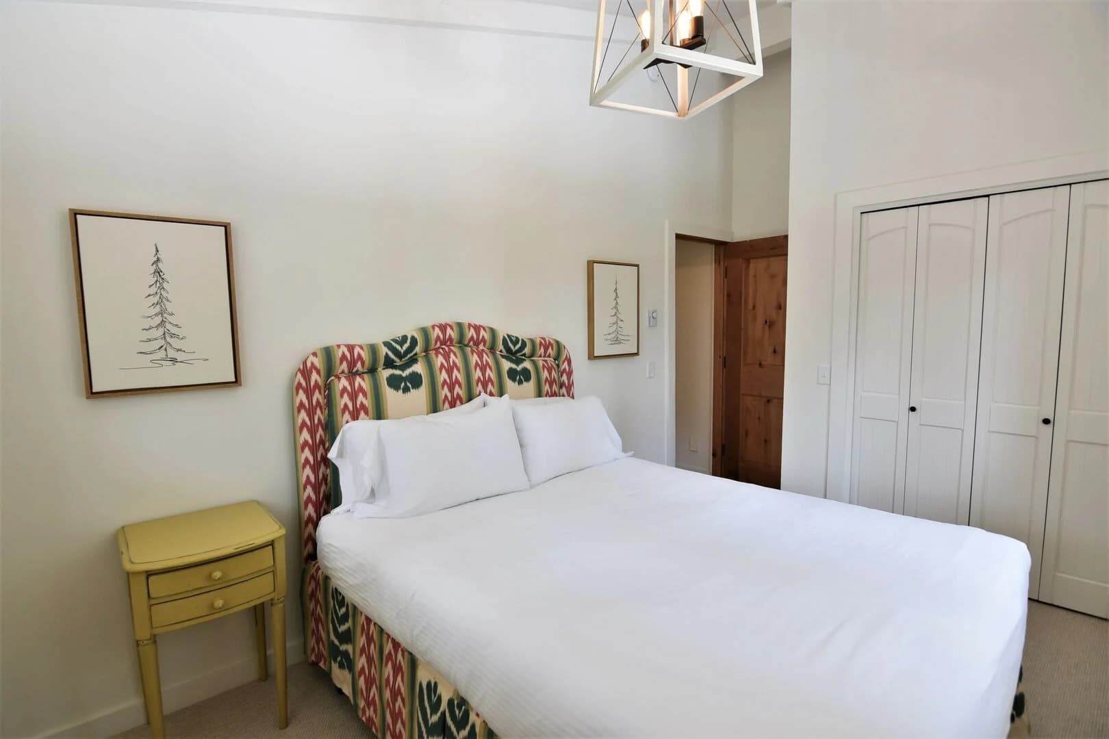 Queen Bedroom--Upper Level