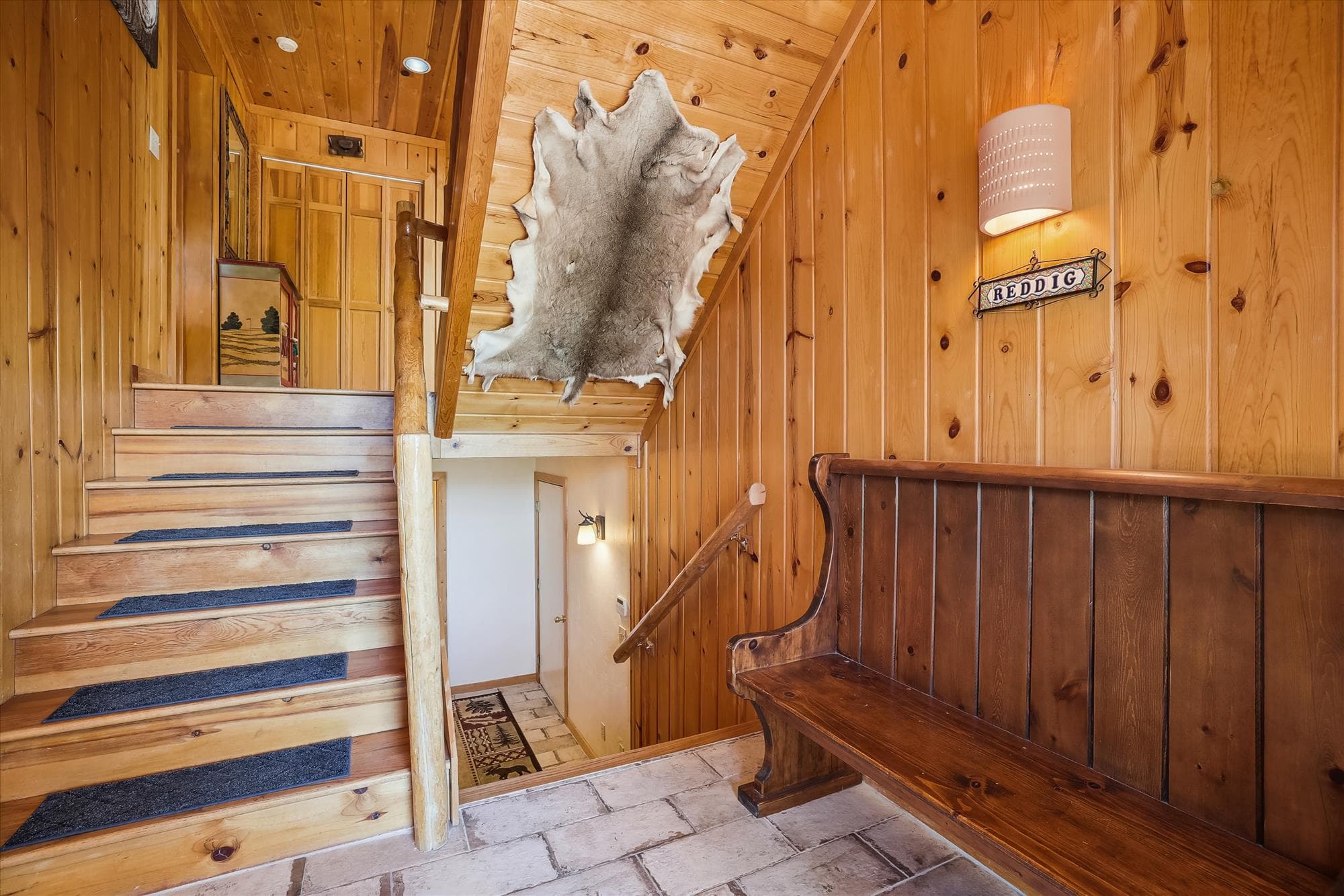 Hallway - Hamilton Creek Cabin - Silverthorne Vacation Rental