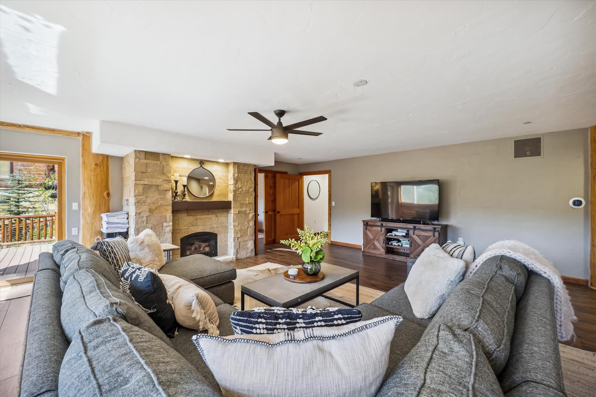 Living Area - Modern Log Cabin - Breckenridge Vacation Rental