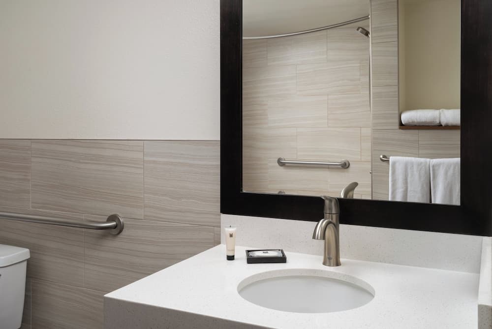 Bathroom sink