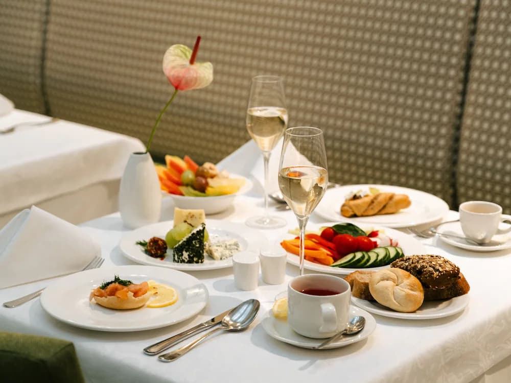 Breakfast buffet