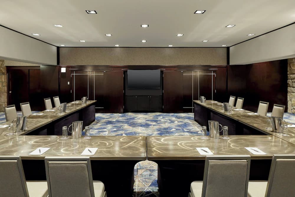 Meeting facility