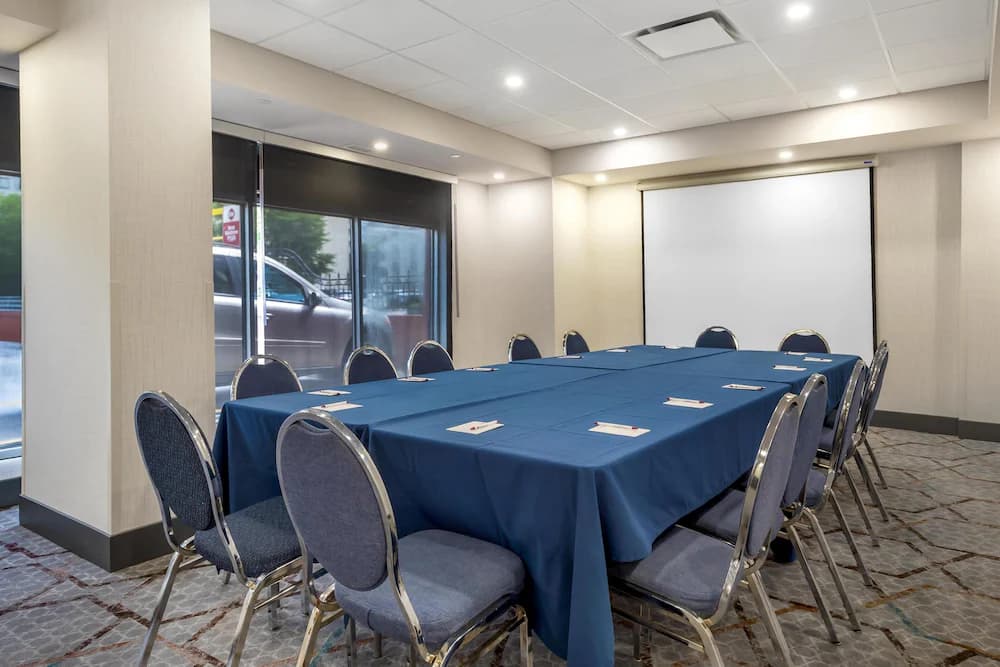 Meeting facility