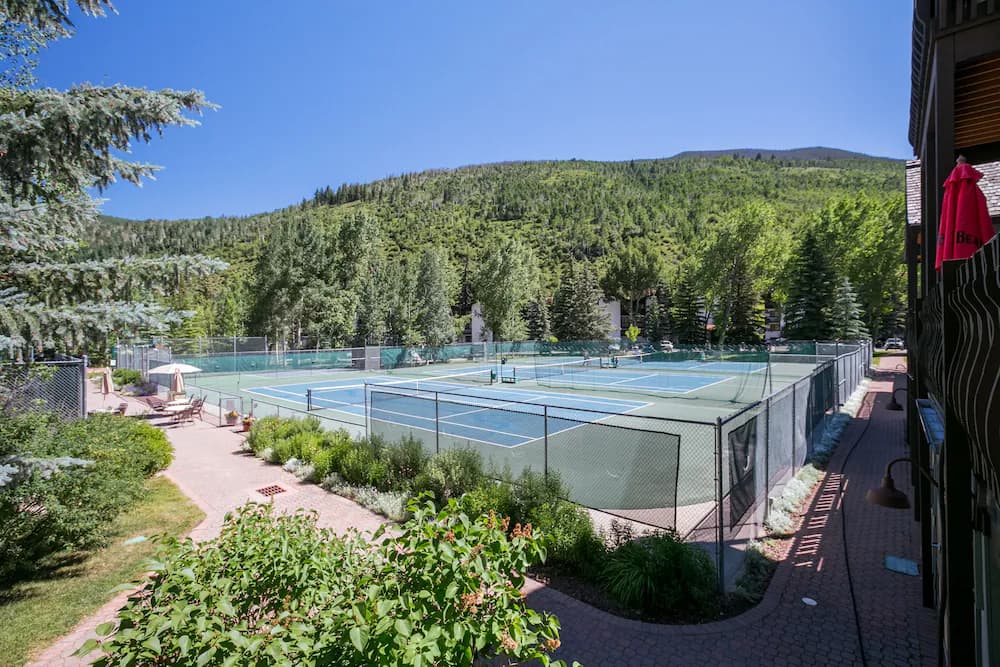 Tennis court