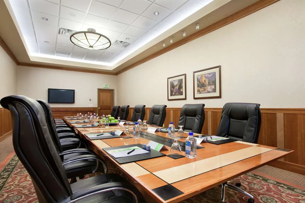 Meeting facility