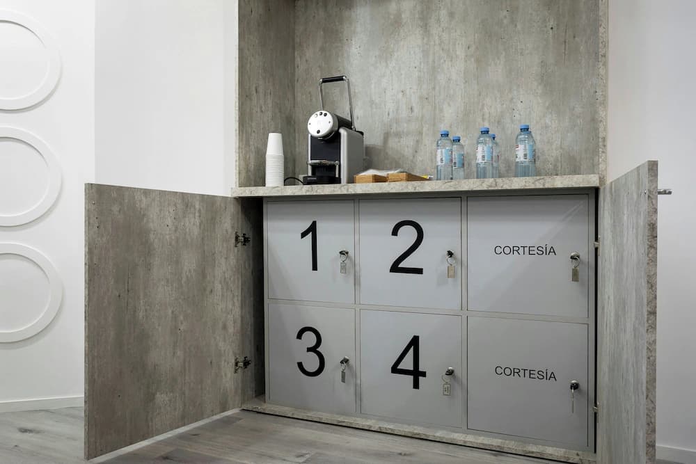 Meeting facility