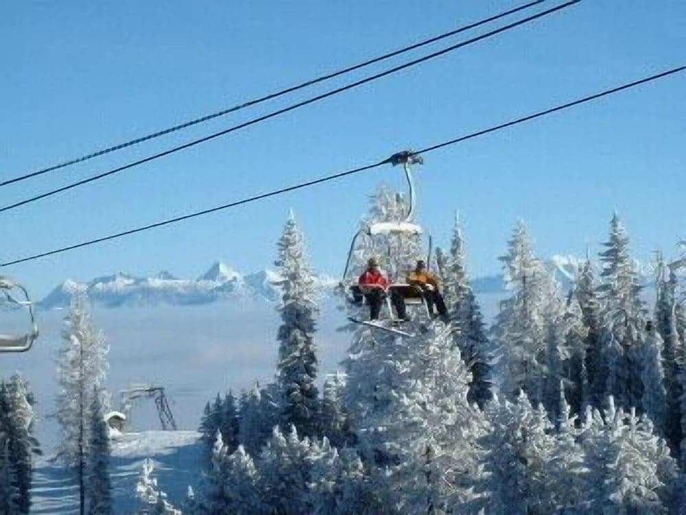 Ski hill