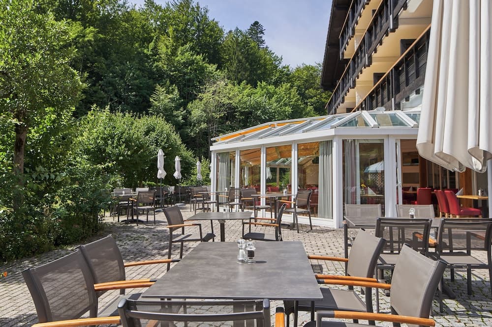 Sundeck