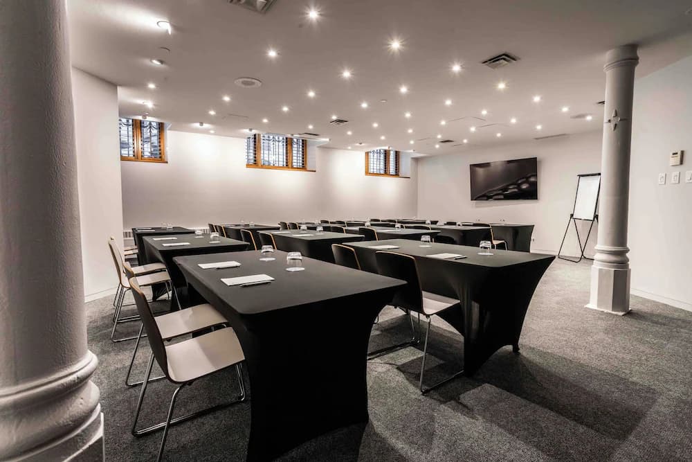 Meeting facility