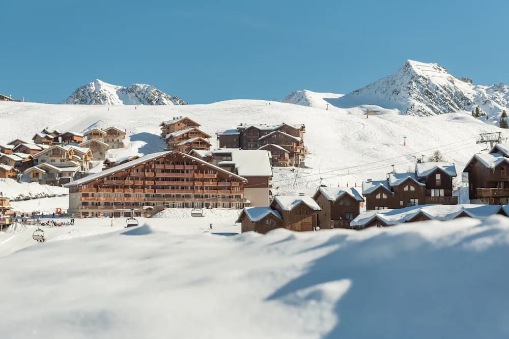 Skiing
