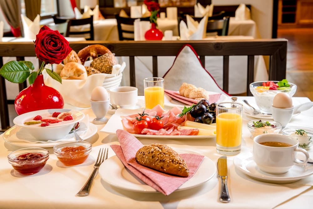 Breakfast buffet
