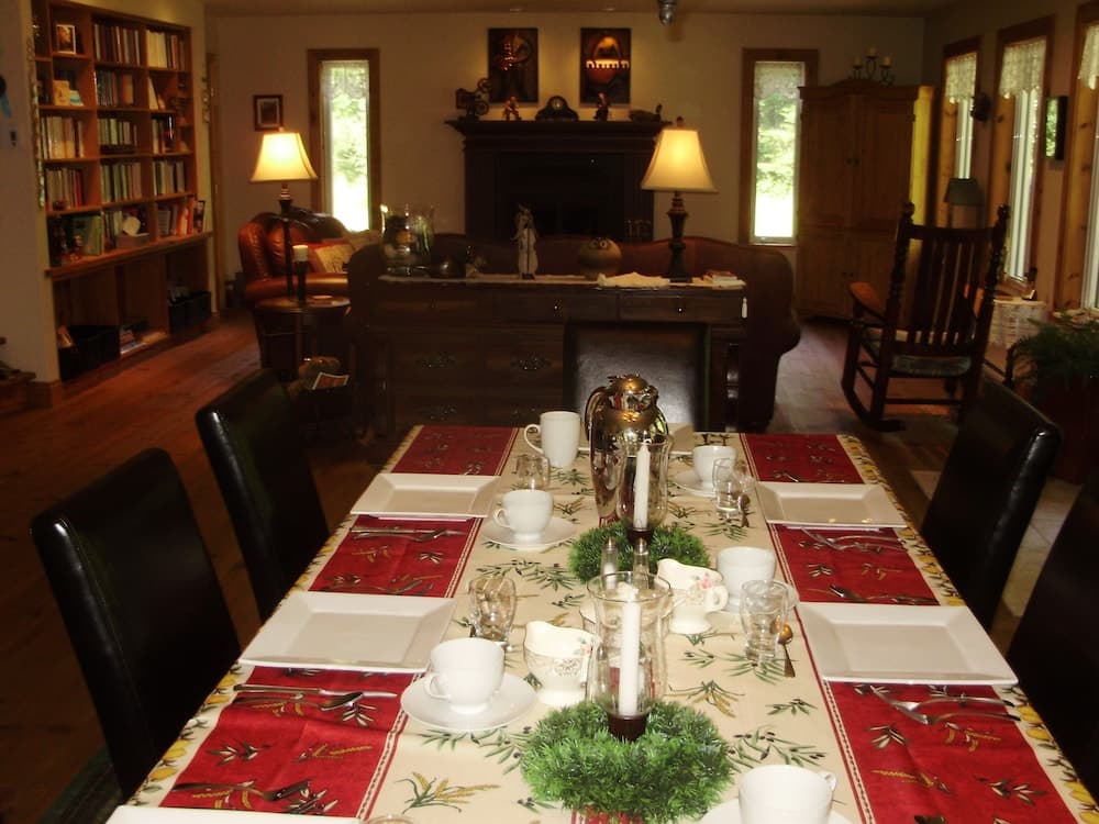 Breakfast area