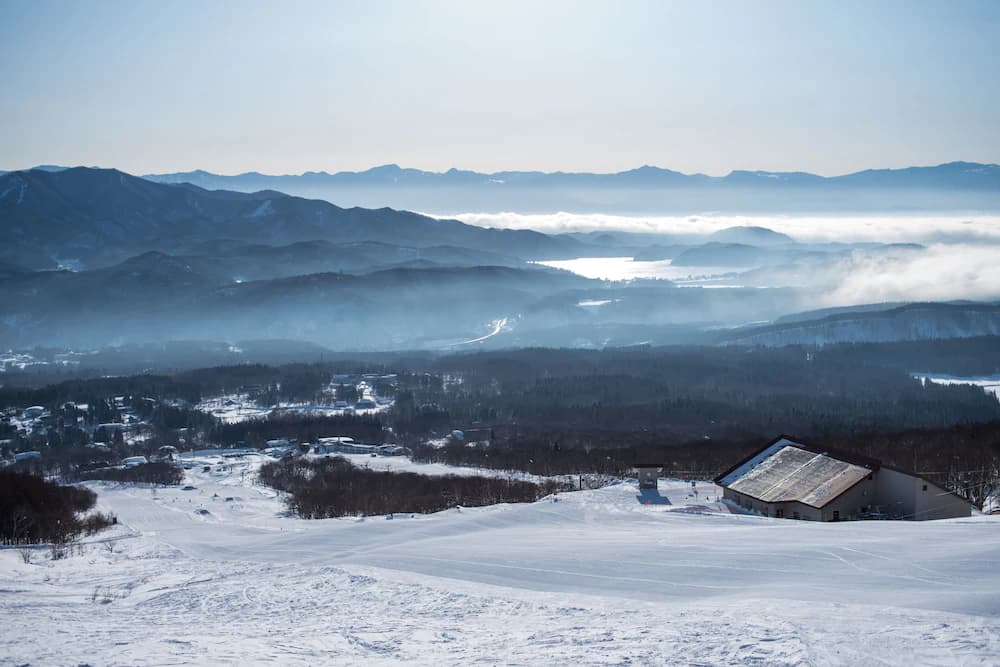 Snow and ski sports