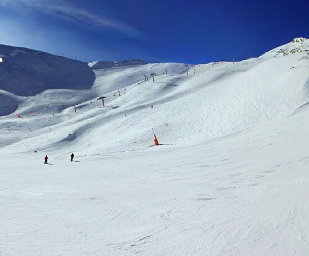 Snow and ski sports