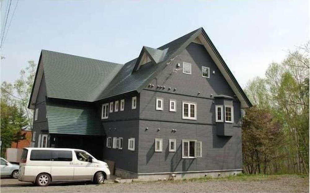 Primary image