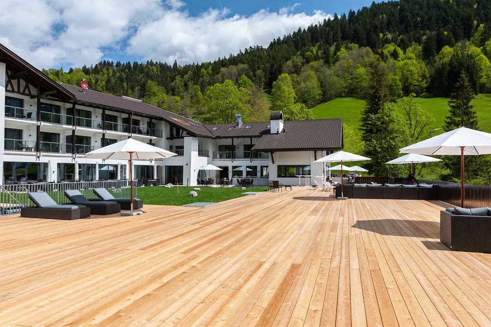 Sundeck