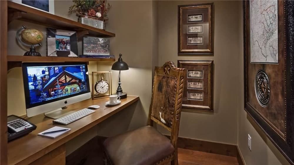In-room business center