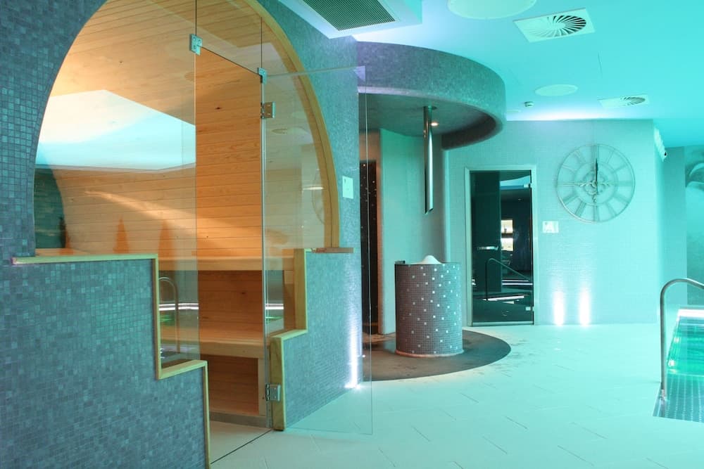 Steam room