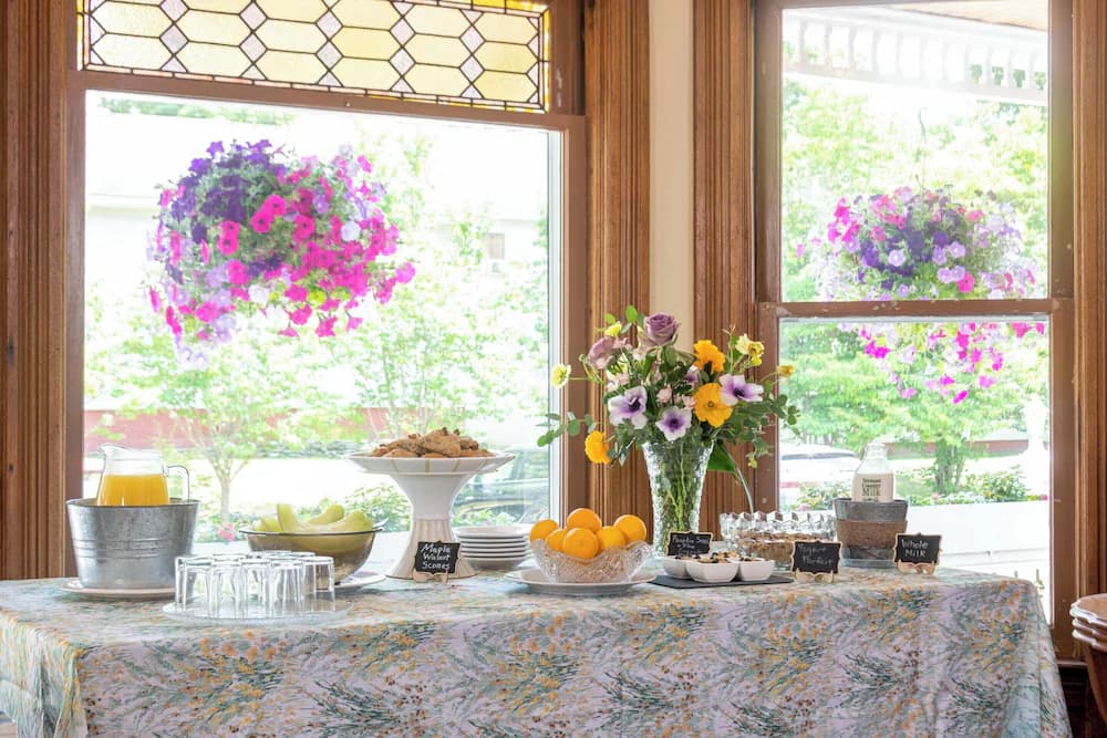 Breakfast buffet