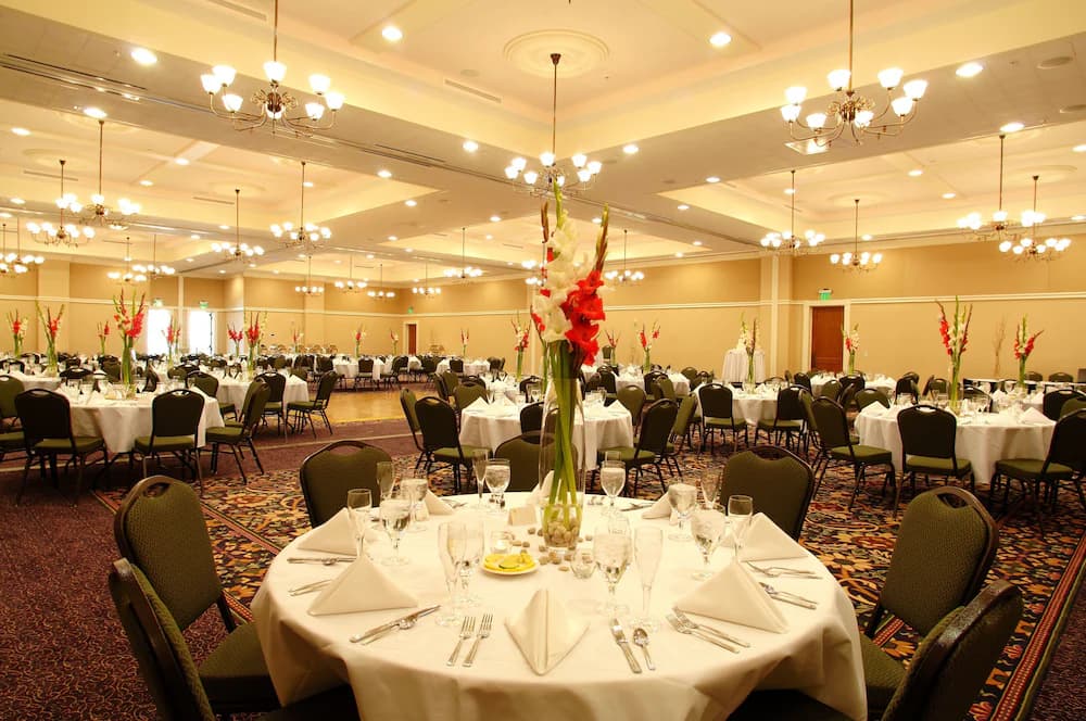 Banquet hall