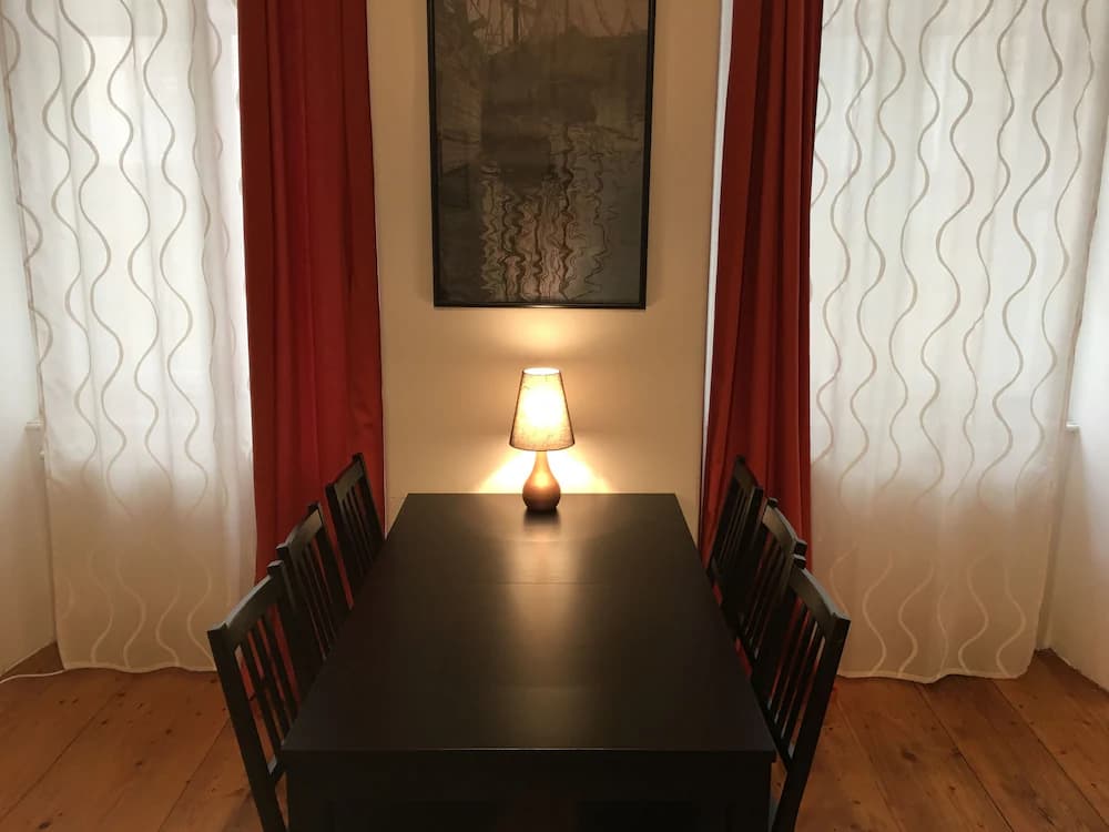 In-room dining