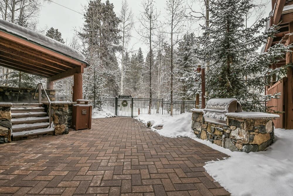 BBQ/picnic area