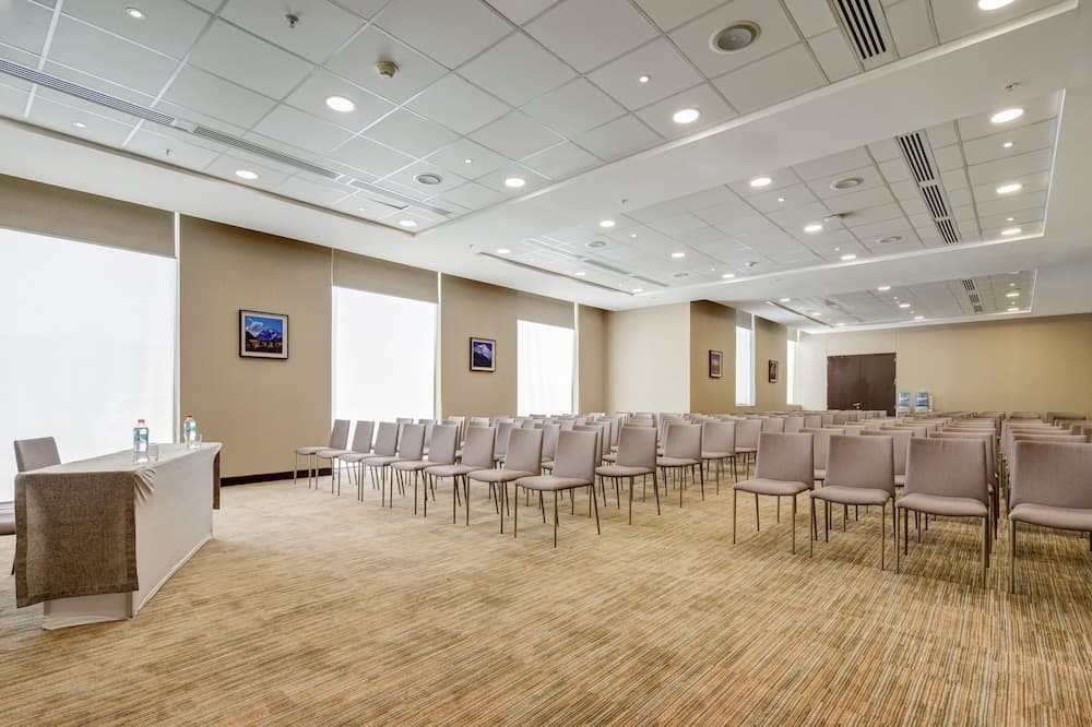 Meeting facility