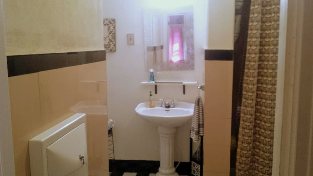 Bathroom shower