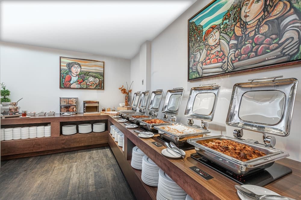 Breakfast buffet