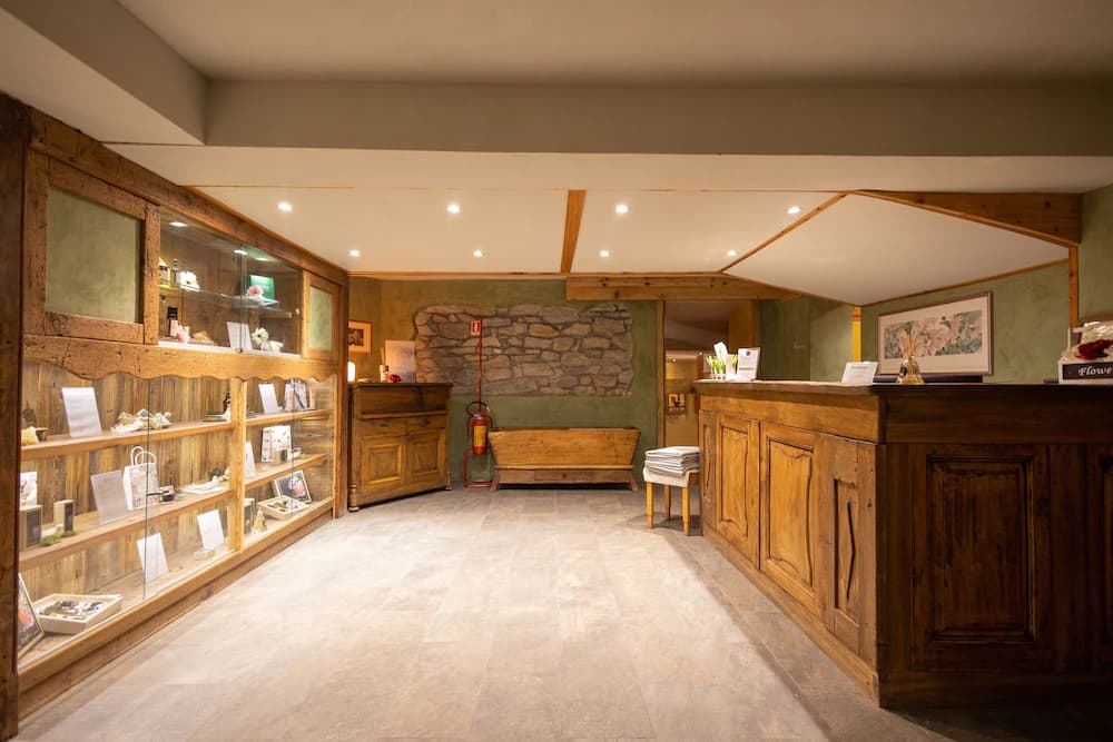 Spa reception