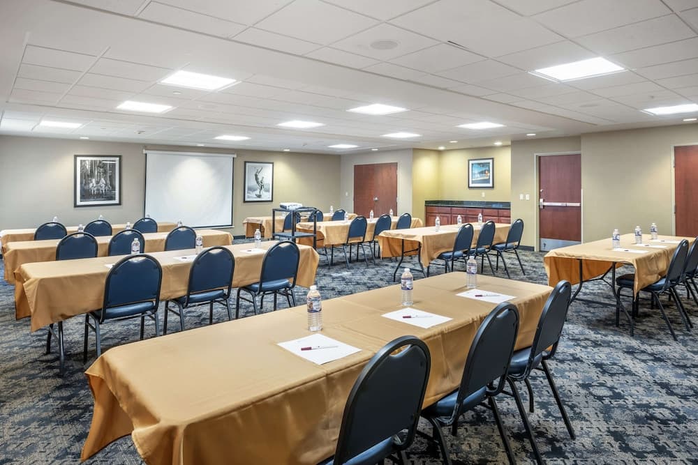 Meeting facility