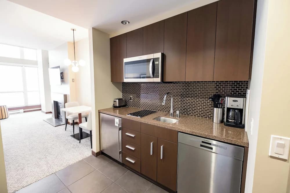 Private kitchenette