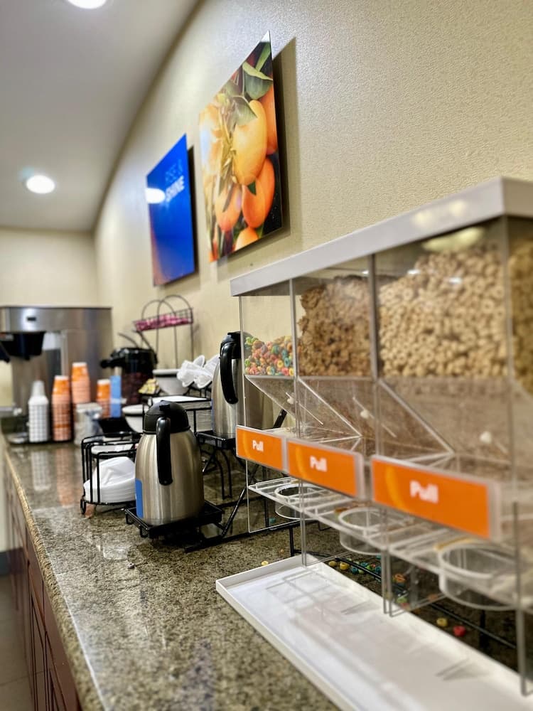 Breakfast buffet