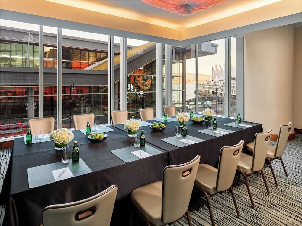 Meeting facility