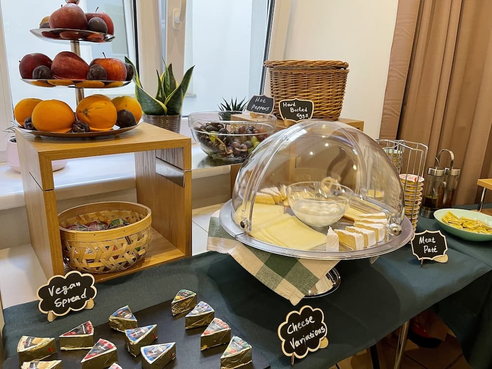 Breakfast buffet