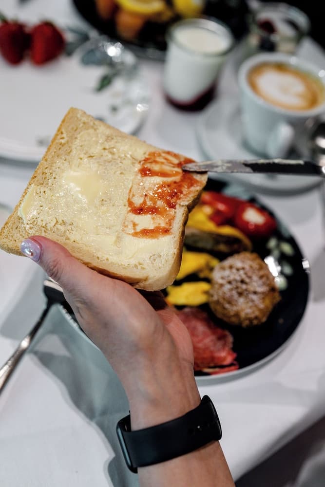 Breakfast meal